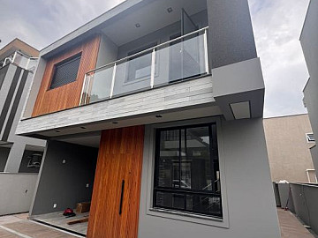  Sobrado de Alto Padr�o nos Ingleses: Luxo e Conforto